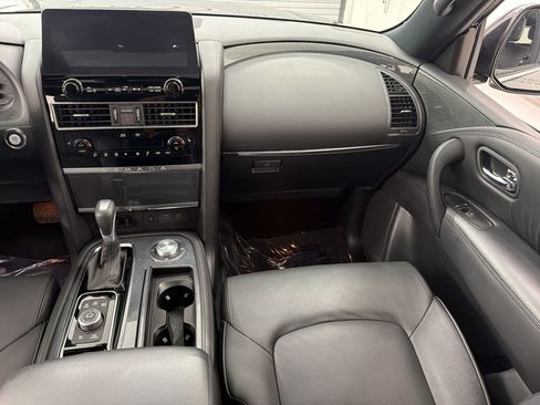 Used 2023 Nissan Armada SL w/ Midnight Edition Package AWD/4WD image 31