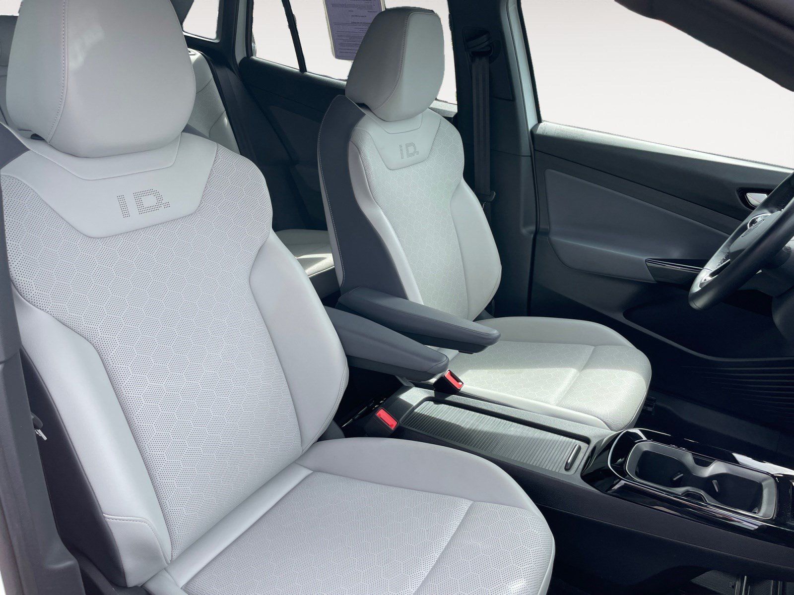 Used 2022 Volkswagen ID.4 Pro S RWD image 17