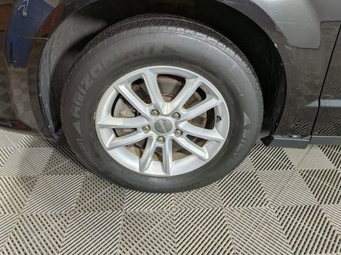 Used 2020 Dodge Grand Caravan SXT image 31