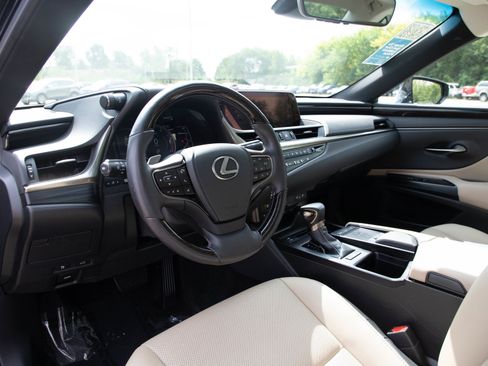 Used 2021 Lexus ES 250 w/ Premium Package AWD/4WD image 25