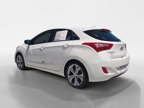 Used 2013 Hyundai Elantra GT w/ Touch & Go Pkg FWD image 5