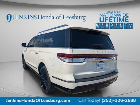 Used 2023 Lincoln Navigator L Reserve AWD/4WD image 5