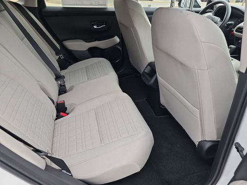 Used 2026 Honda HR-V LX image 12