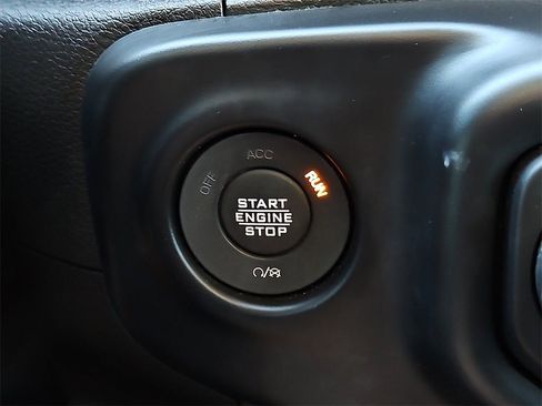 Used 2022 Jeep Wrangler Sport image 24