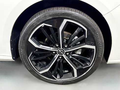 Used 2024 Nissan Altima 2.5 SR FWD image 32
