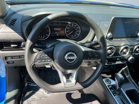 Used 2024 Nissan Sentra SV FWD image 13