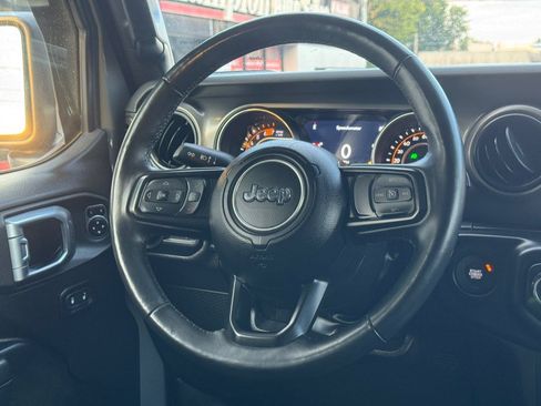 Used 2023 Jeep Wrangler 4WD High Altitude image 53
