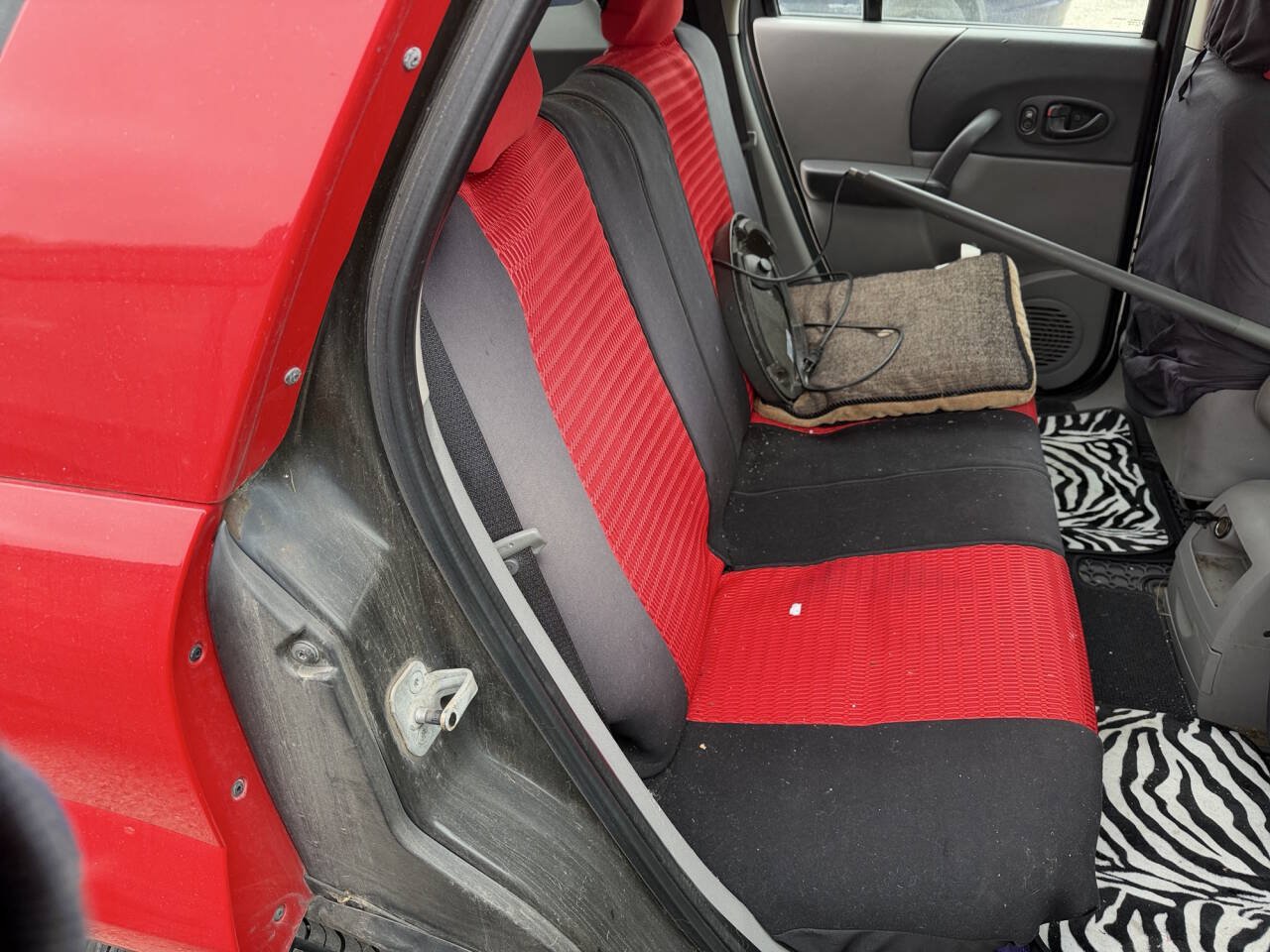 Used 2003 Saturn Vue 2WD w/ PWR Pkg image 25