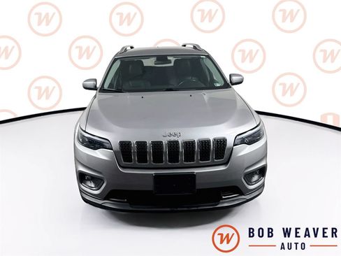 Used 2020 Jeep Cherokee Latitude Plus w/ Cold Weather Group AWD/4WD image 2