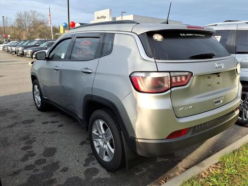 Used 2022 Jeep Compass Latitude image 8