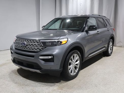 Used 2024 Ford Explorer Limited image 7