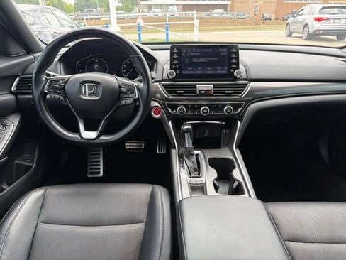 Used 2018 Honda Accord Sport image 21