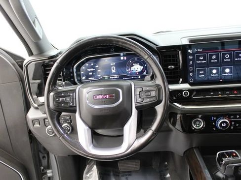 Used 2023 GMC Sierra 1500 SLT w/ SLT Premium Package AWD/4WD image 33
