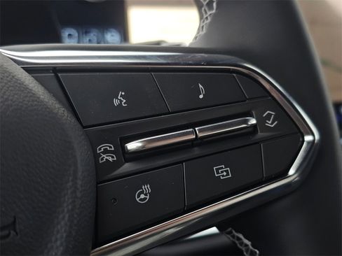 New 2026 Chevrolet Equinox EV LT image 33