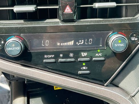 Used 2023 Toyota Camry SE w/ Audio Upgrade Package image 15