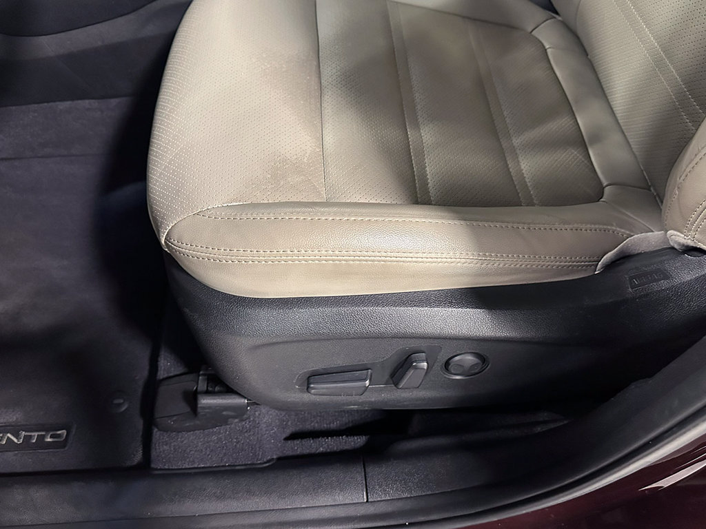 Used 2017 Kia Sorento EX FWD image 22