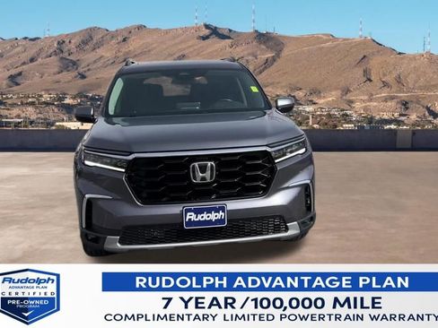 Certified 2025 Honda Pilot Touring image 9