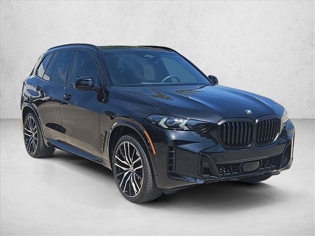 Used 2026 BMW X5 xDrive40i w/ M Sport Package AWD/4WD image 3