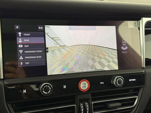Certified 2026 Porsche Macan S AWD/4WD image 19