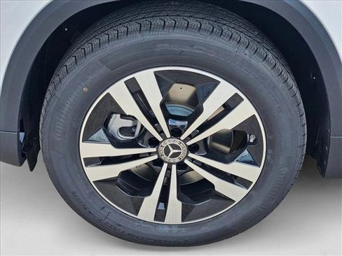 New 2026 Mercedes-Benz GLA 250 image 10