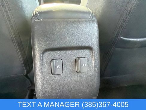 Used 2023 Nissan Kicks SR w/ SR Premium Package FWD image 16