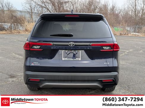 Certified 2024 Toyota Grand Highlander AWD image 4