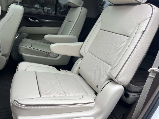 Used 2024 GMC Yukon Denali AWD/4WD image 23