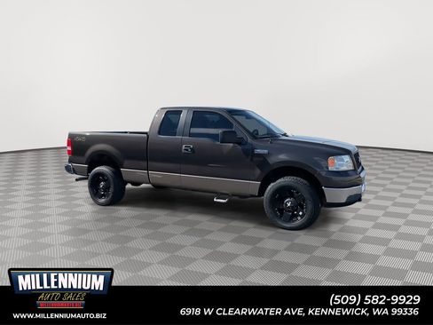 Used 2005 Ford F150 XLT AWD/4WD image 1