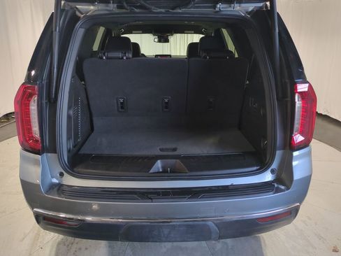 Used 2023 GMC Yukon SLT w/ SLT Luxury Package image 33