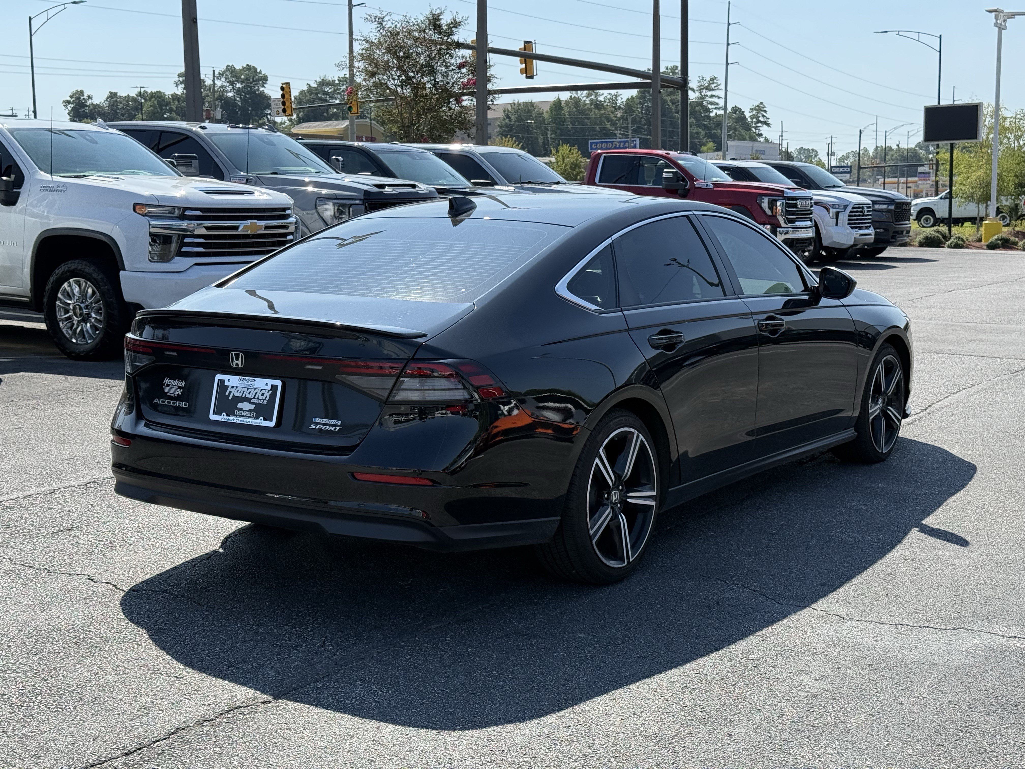 Used 2024 Honda Accord Sport image 11