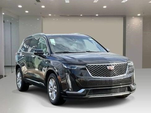 Certified 2024 Cadillac XT6 Luxury AWD/4WD image 5