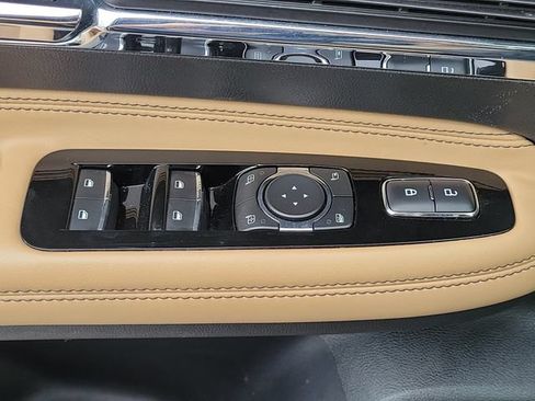 Certified 2022 Lincoln Corsair Reserve w/ Elements Package FWD image 17