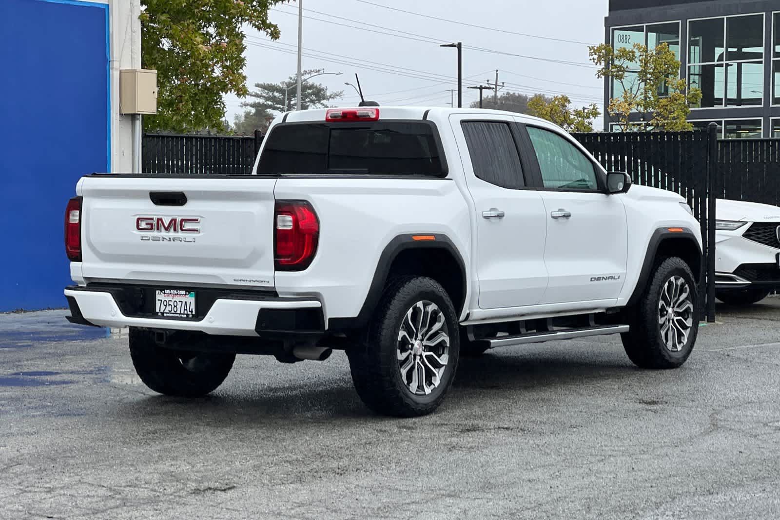 Used 2024 GMC Canyon Denali AWD/4WD image 4