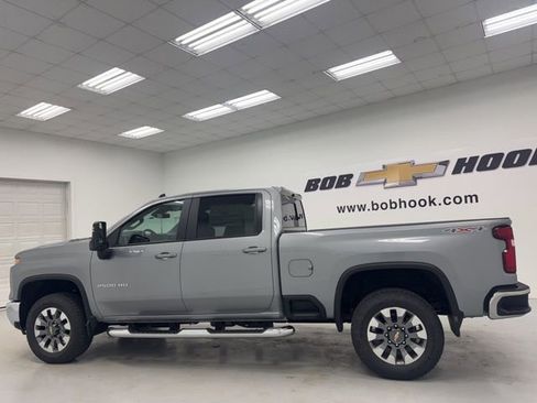 New 2026 Chevrolet Silverado 2500 LT AWD/4WD image 8