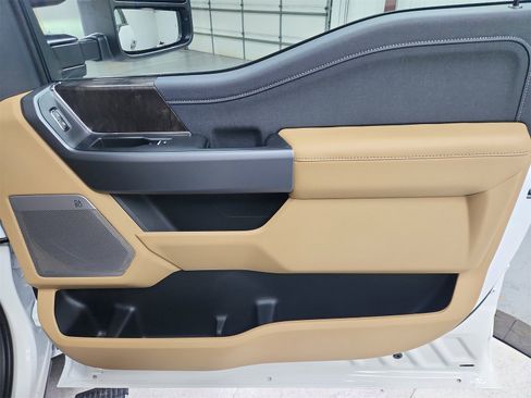 New 2026 Ford F250 Lariat w/ Chrome Package image 40