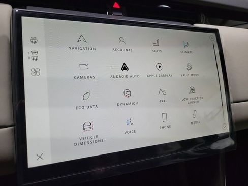 New 2025 Land Rover Discovery Sport S image 31