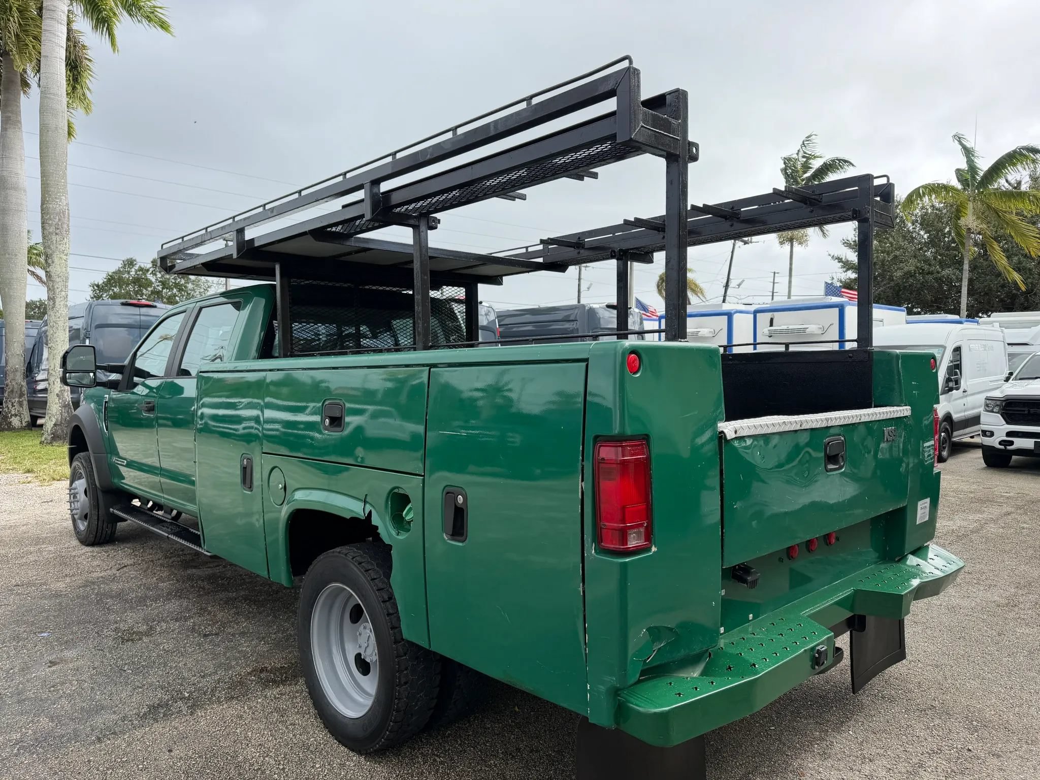 Used 2017 Ford F450 XL w/ Power Equipment Group RWD image 3