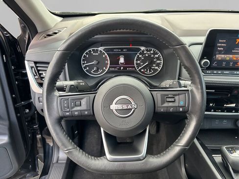 Used 2023 Nissan Rogue SV w/ SV Premium Package image 26