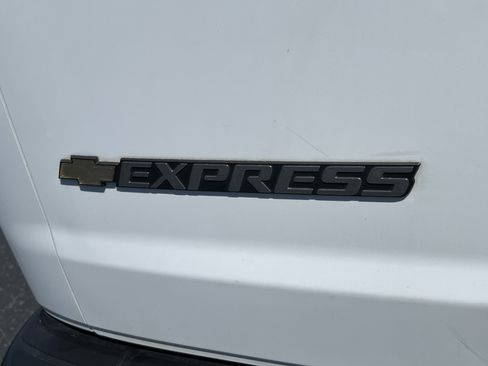 Used 2023 Chevrolet Express 2500 Extended w/ Driver Convenience Package RWD image 9