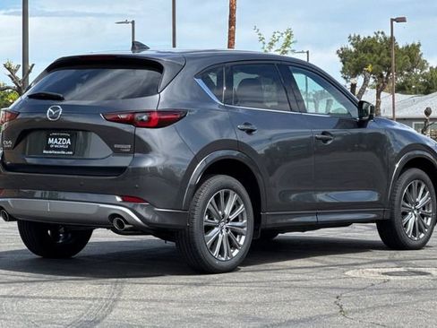 New 2025 MAZDA CX-5 Signature image 4