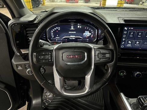 Used 2023 GMC Sierra 1500 Elevation w/ X31 Off-Road Package AWD/4WD image 18