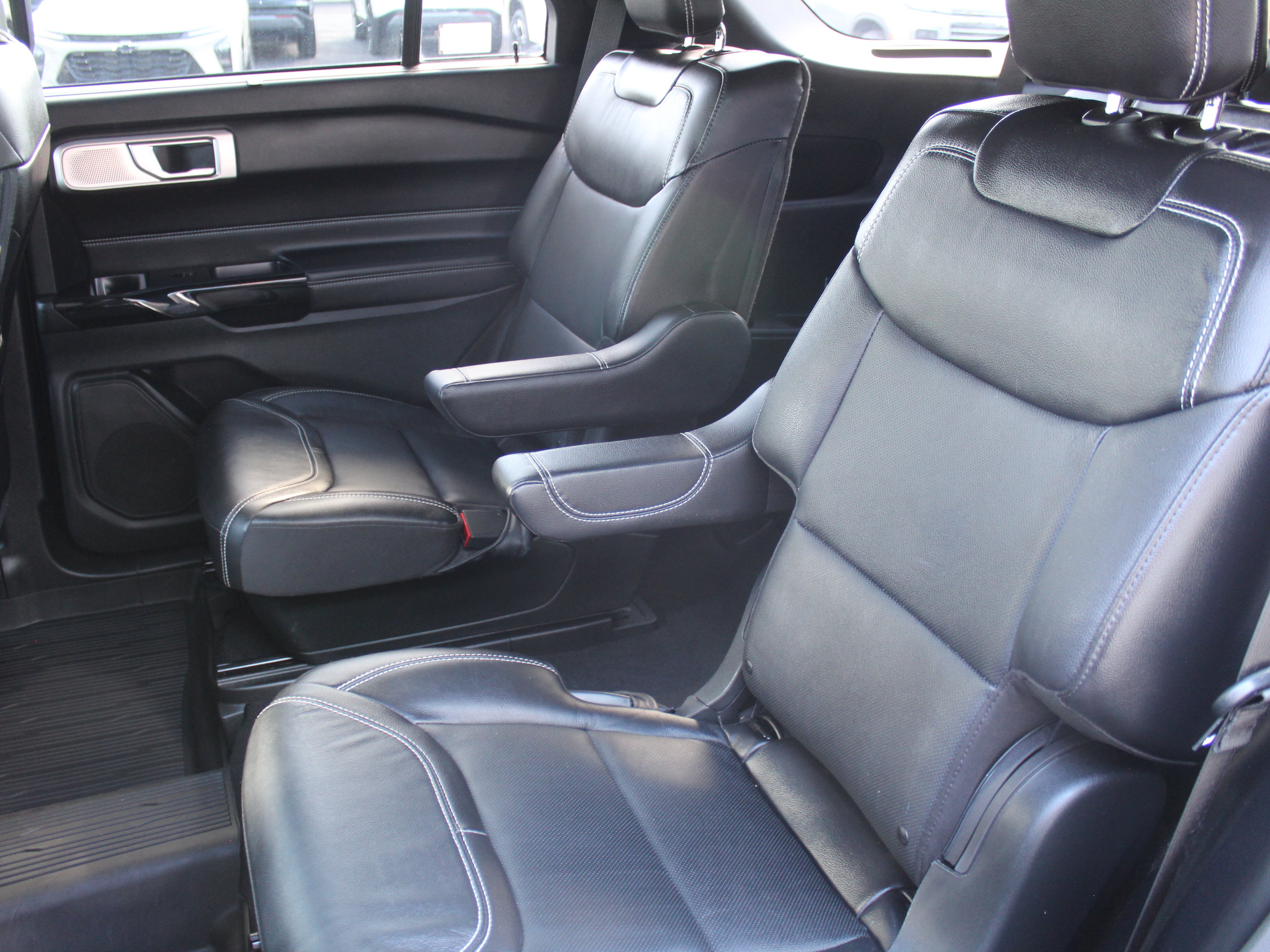 Used 2023 Ford Explorer ST w/ Equipment Group 401A AWD/4WD image 24