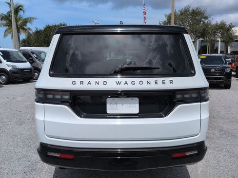 Used 2024 Jeep Grand Wagoneer L Series III w/ Quick Order Packagew 28T AWD/4WD image 6