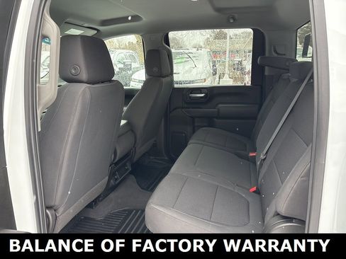 Used 2022 Chevrolet Silverado 2500 Custom w/ Custom Value Package image 11