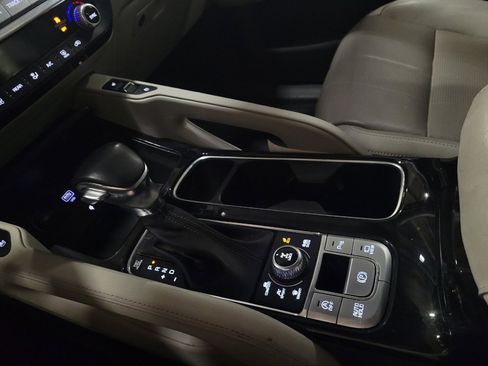 Used 2022 Kia Telluride SX w/ Towing Package image 26