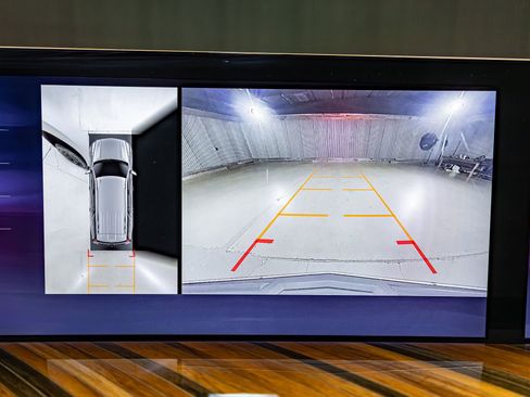 Used 2025 Cadillac Escalade Sport Platinum image 20