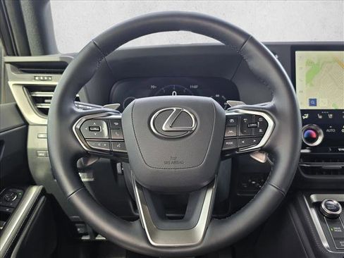 Used 2025 Lexus GX 550 w/ Cold Area Package image 20