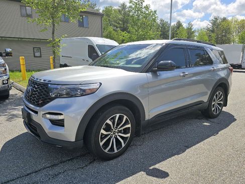 Used 2023 Ford Explorer ST AWD/4WD image 7