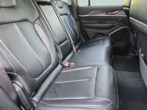 Used 2024 Jeep Grand Cherokee Limited 4xe AWD/4WD image 31