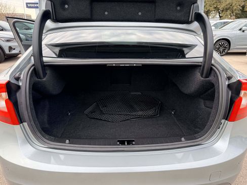 Used 2017 Volvo S60 T5 Dynamic w/ Vision Package image 26